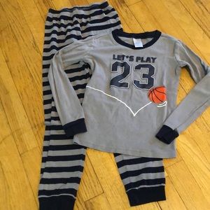 Boy’s Gymboree 2 piece pajamas, size 8.